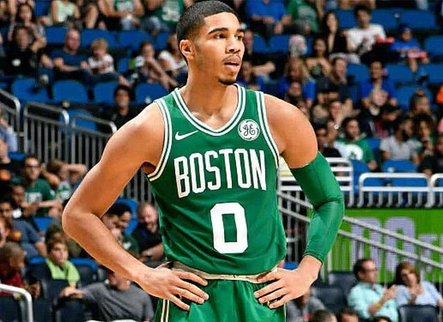 们走在争冠 们走在争冠